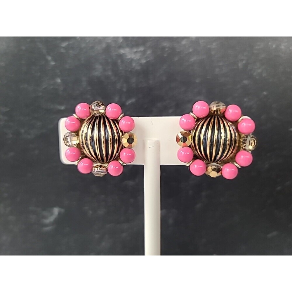 Richelieu Beaded Clip-on Earrings Vintage, READ